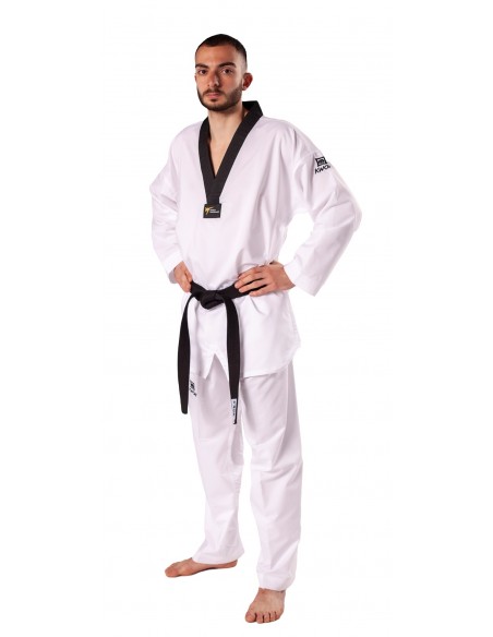 Taekwondo Uniform Revolution WT reconnu  Taekwondo Uniform Revolution WT reconnu