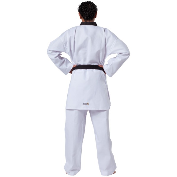 Taekwondo Uniform Starfighter WT reconnu
