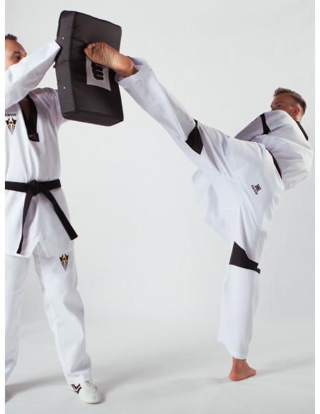 Strike Shield Curved black 
