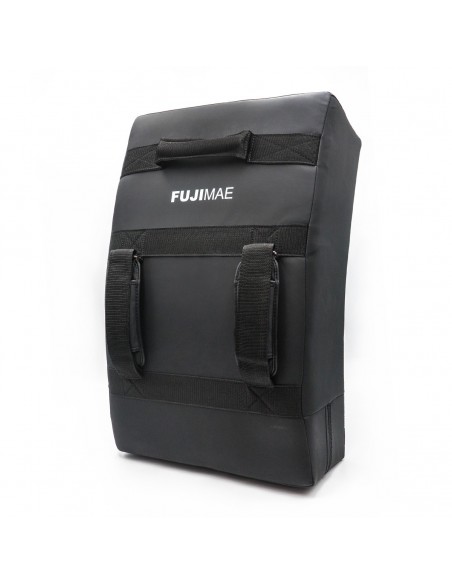 Bouclier Frappe Courbe Radikal 3.0  Bouclier Frappe Courbe Radikal 3.0