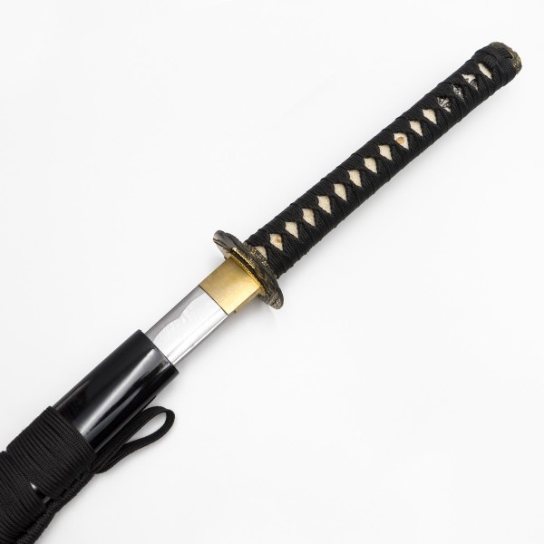 Katana van koolstofstaal. Zwart