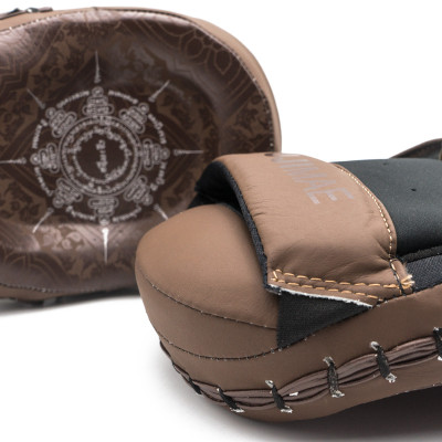 SakYant II lederen focuswanten 