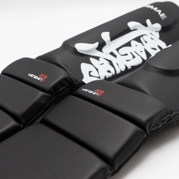 Kenshin Kyokushin scheen- en wreefbeschermers  