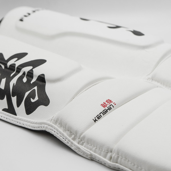 Kenshin Kyokushin scheen- en wreefbeschermers  