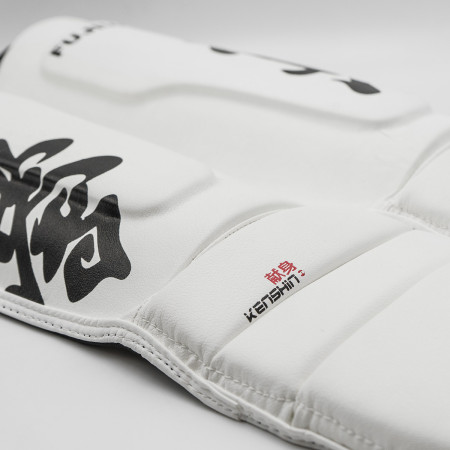 Kenshin Kyokushin scheen- en wreefbeschermers  