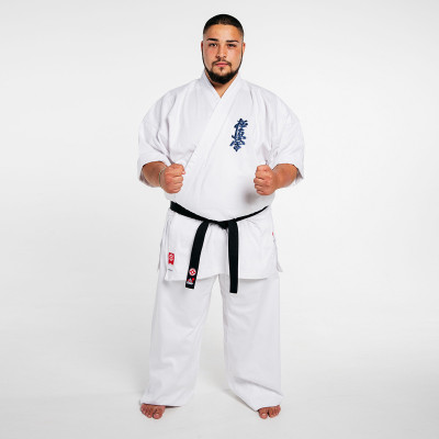 Kyokushin Karate Gi trainen   2