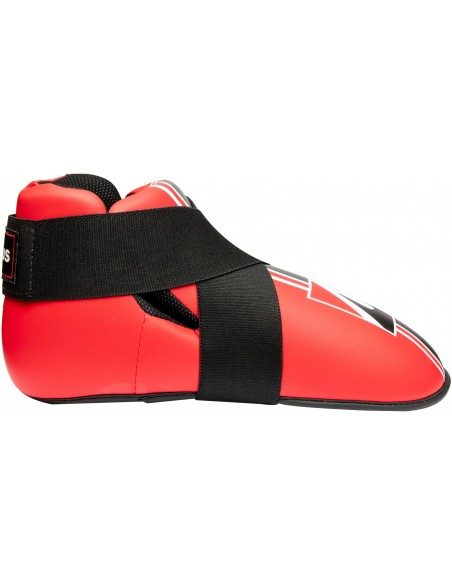 Coups de pied, protège-pieds, équipement de pied   Coups de pied, protège-pieds, équipement de pied