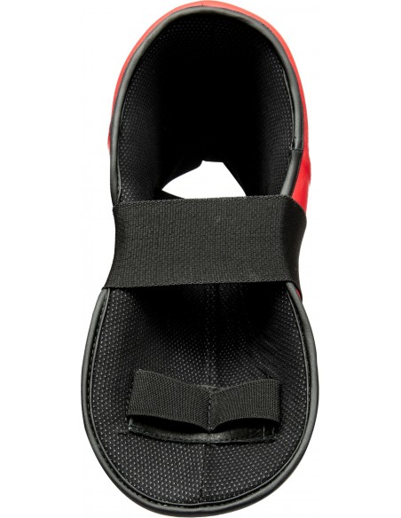 Coups de pied, protège-pieds, équipement de pied   Coups de pied, protège-pieds, équipement de pied