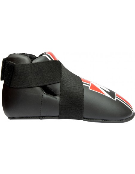Coups de pied, protège-pieds, équipement de pied   Coups de pied, protège-pieds, équipement de pied